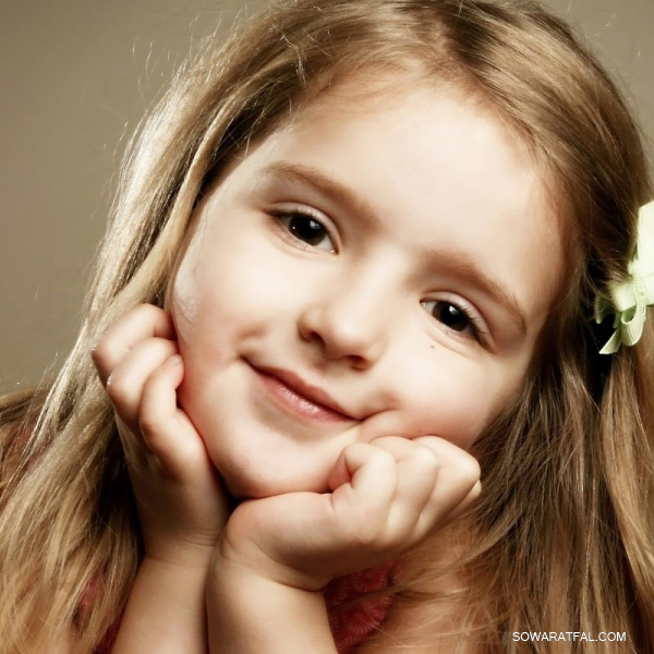 صورة طفلة بنوتة جميلة - صور أطفال بيبي منوعة أولاد وبنات جميلة Baby Kids Images